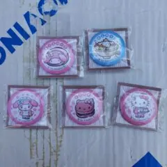 サンリオ ピンズ 5個セット　ハローキティ　缶バッジ