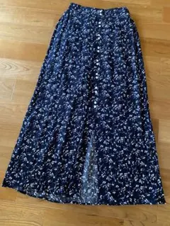 AZUL 花柄スカート