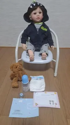 リボーンドール　 人形本体と椅子他、小物セット