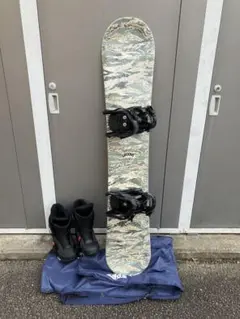 GROOVE SURVIVE 51 スノーボードセット ビンディング、ブーツ26