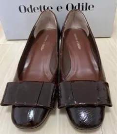 Odette e Odileエナメルリボンパンプス（22.5cm ブラウン）