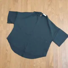 earth music&ecology　 BLACK　半袖ブラウス　カットソー