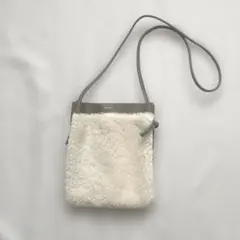 BEAURE ショルダーバッグ レザー　ファー　グレー　グレージュ