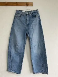 ZARA ライトブルーワイドレッグデニム