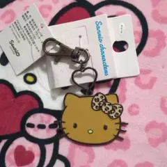 日焼けキティ バックチャーム キーホルダー