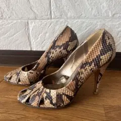 Item thumbnail for item dc54cfce-a94d-48b7-b160-54f7c2a37bc4