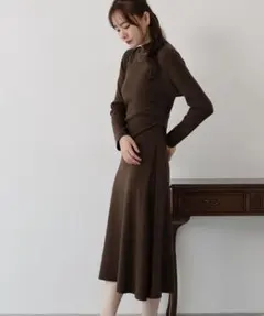 ブラウン サイドタックニットワンピース Mサイズ