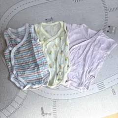 ユニクロ　ベビーロンパース　肌着　60 3枚