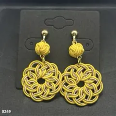 ハンドメイド【水引】イヤリング　黄色×ベージュ