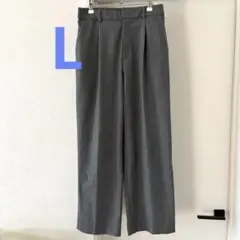 タックワイドパンツ　グレー