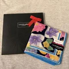 レオナール　LEONARD シルク　大判ハンカチ　手捺染ハンカチーフ　約58㎝