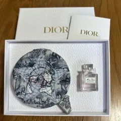 DIOR 非売品。ジュエリーケース&ミニオードゥトワレセット
