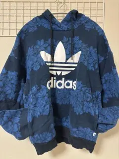 adidas パーカー 花柄