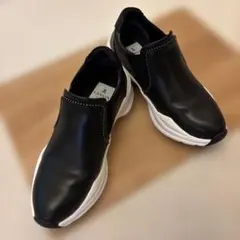 LANVIN en Bleu スリッポン スニーカー ブラックのサムネイル