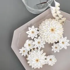 つまみ細工 髪飾り 白 成人式 卒業式 袴 振袖 結婚式 和装