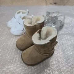 UGG スエード ショートブーツ　アシックススニーカー　他3点セット