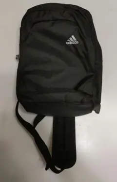 adidas ボディバッグ 黒
