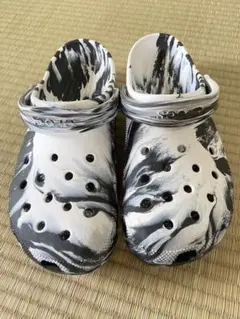 未使用に近い❗️完売品❗️クロックス　28cmのサムネイル