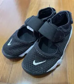 NIKE エアリフト　19センチ