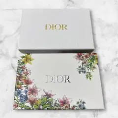 2026年最新】dior 空箱の人気アイテム - メルカリ