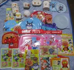 アンパンマン　スカイラーク プレート皿、マグ、茶わん アサヒ飲料 トレイ、トート