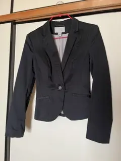 H&M テーラードジャケット ブラック 肩パット