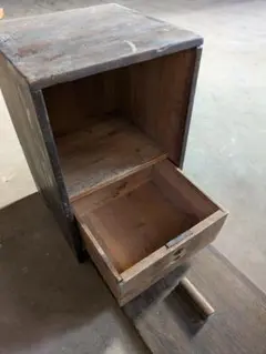 木製　棚　26.5ｘ26ｘ40㎝　古道具　ディスプレイ　什器にもおすすめ