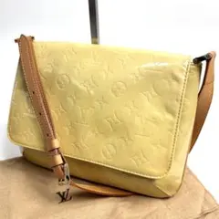 Item thumbnail for item 5c0c66be-0f57-47ab-bdbc-a18d7aa6efe7