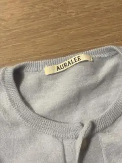 AURALEE カシミヤ100%カーディガンのサムネイル