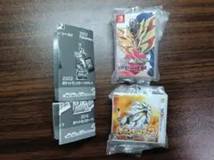 【2種類】ポケモン　パッケージ&カートリッジ　キーホルダーのサムネイル