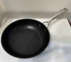ル・クルーゼTNS ディープ・フライパン 24cm NC ガラス蓋つきセット TNS ディープ・フライパン 24cm NC | スキレット・フライパン ｜ル
