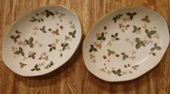 WEDGWOOD ワイルドストロベリー オーバルディッシュ 2枚セットのサムネイル
