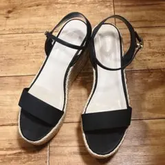 CHARLES & KEITH ウェッジソールサンダル サイズ39のサムネイル