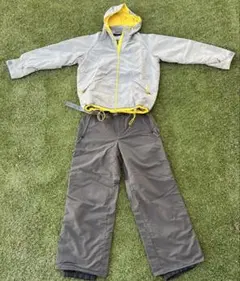 女性用スノーボードウェア （160cm、胴囲70cm）