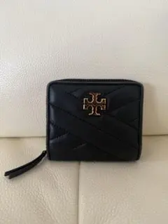 TORY BURCH ブラックキルティング二つ折り財布