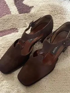 BALLY ブラウン スエード Tストラップ パンプス