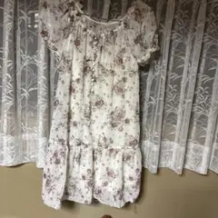 レストローズフラワープリント フリル袖 ミニワンピース