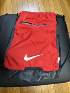 Nike ドローストリングバッグ 赤
