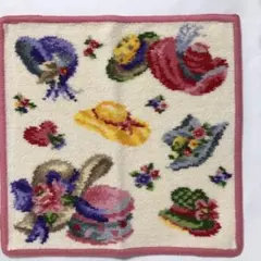 FEILER 帽子と花のデザイン シュニール織ハンカチ