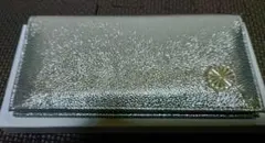 皇居限定 皇室 長財布 シルバー 銀 菊の御紋 高級牛革 新品未使用箱付きのサムネイル