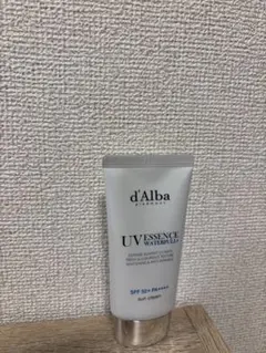 d'Alba UV ESSENCE WATERFULL 日焼け止め