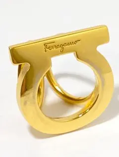 フェラガモ　Ferragamo　スカーフ　リング　ゴールド　ガンチーニ