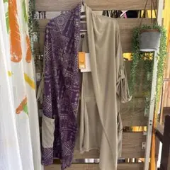 チャイハネ　ベージュと紫の長袖カーディガン