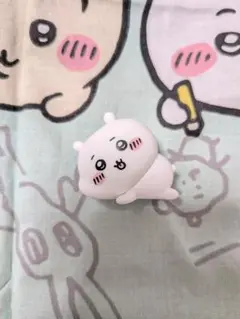 ちいかわ　ミニフィギュア　寝　✻