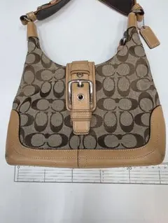 コーチ ワンショルダーバッグ　ソーホー　シグネチャー　肩掛け可　レザー