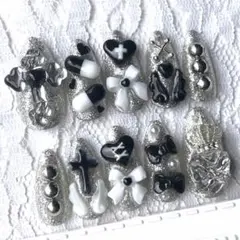 地雷系 ネイルチップ 平成 y2k 量産型 サブカル お薬 十字架 海外 韓国