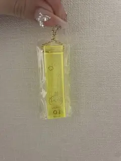 ちいかわ ホテルのキーホルダー vol.2　アクリルキーホルダー うさぎ 03