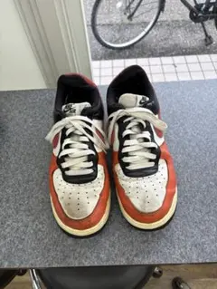 NIKE AIR FORCE 1 スニーカー オレンジ×ホワイト