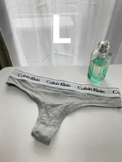 Calvin Klein グレー Tバックショーツ