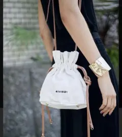 Ameri パスコードドロースリングバッグ